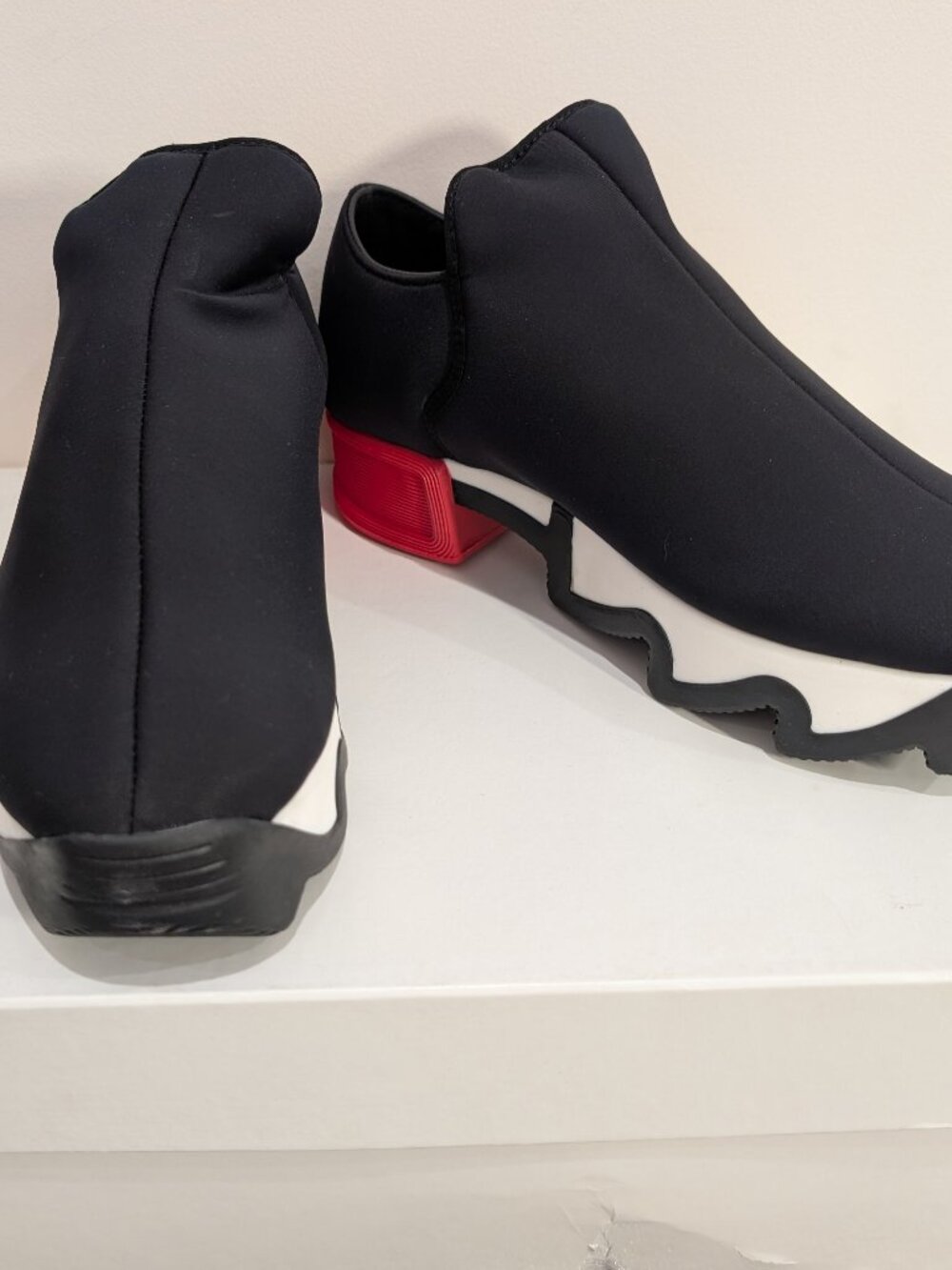 NEW iRi WES Black Red Neoprene Low Top Platform Sneaker, Women Size 8/EU 38